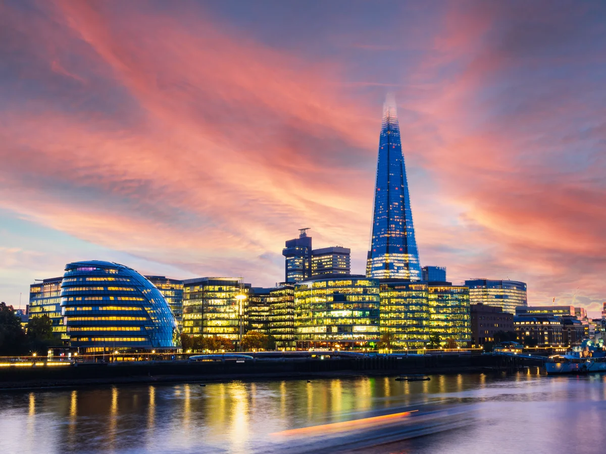 Live foreign exchange rates and currency market data with upward trending arrow showing competitive FX pricing