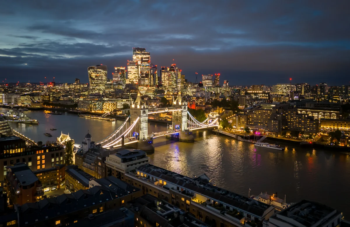 St Paul’s Cathedral in the City of London -financial district skyline